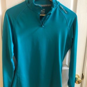 Under Armour Ladies dry fit long sleeve top
